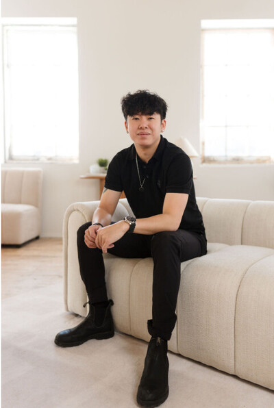 asian child therapist